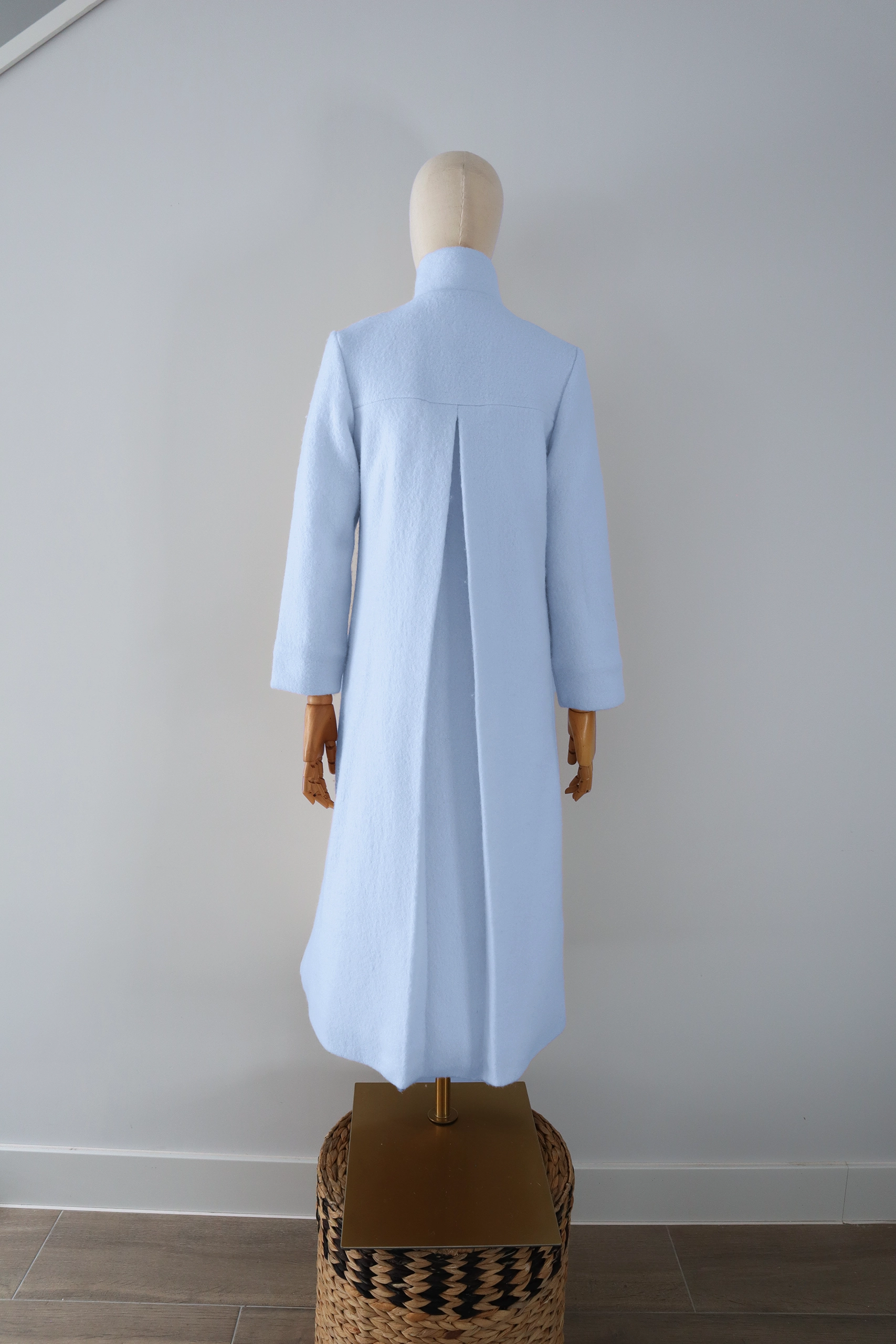 Abrigo Azul Bebé Lana Calefactable Rame-Mevak Espalda Abrigo Azul Bebé Lana Calefactable Rame-Mevak Espalda