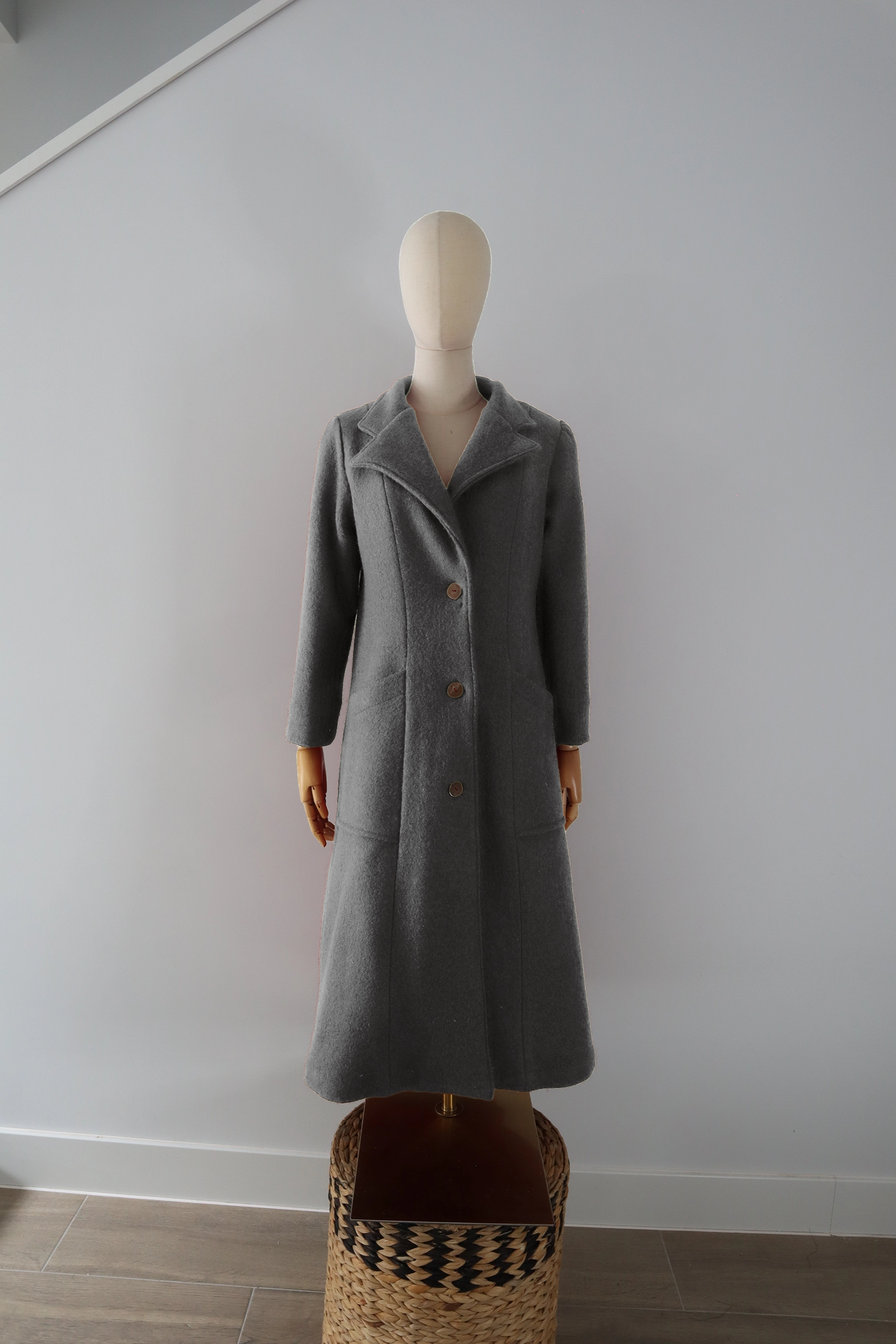 Abrigo Gris Claro Lana Calefactable Mevak Abierto