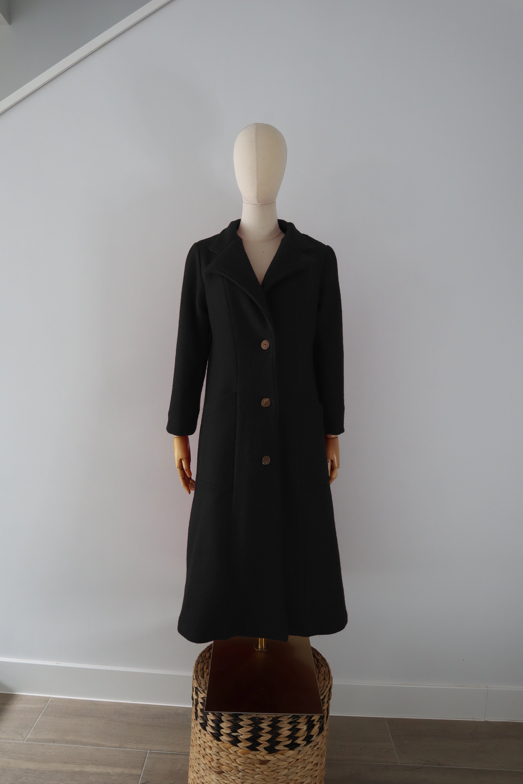 Abrigo Negro Lana Calefactable Mevak Abierto Abrigo Negro Lana Calefactable Mevak Abierto