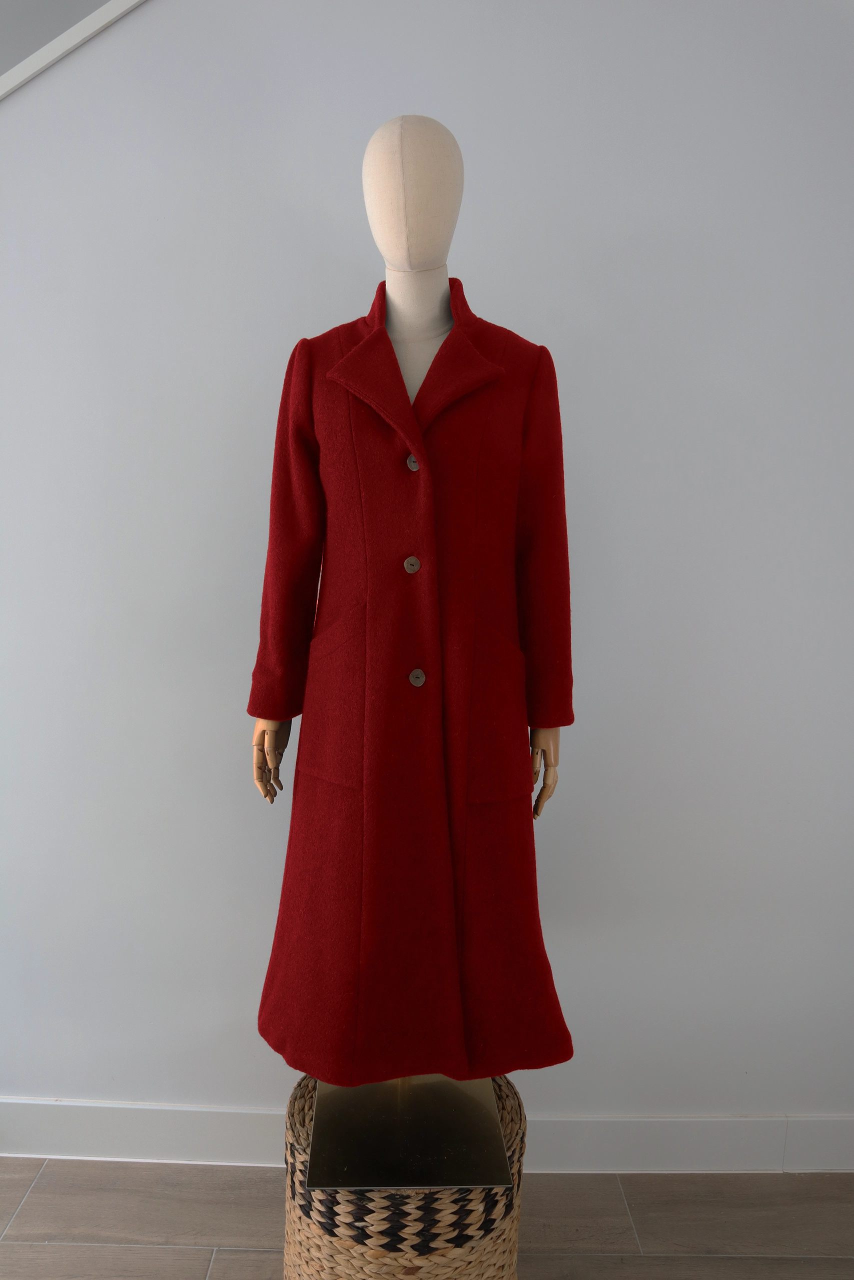 Abrigo Rojo Lana Calefactable Ramé Abierto