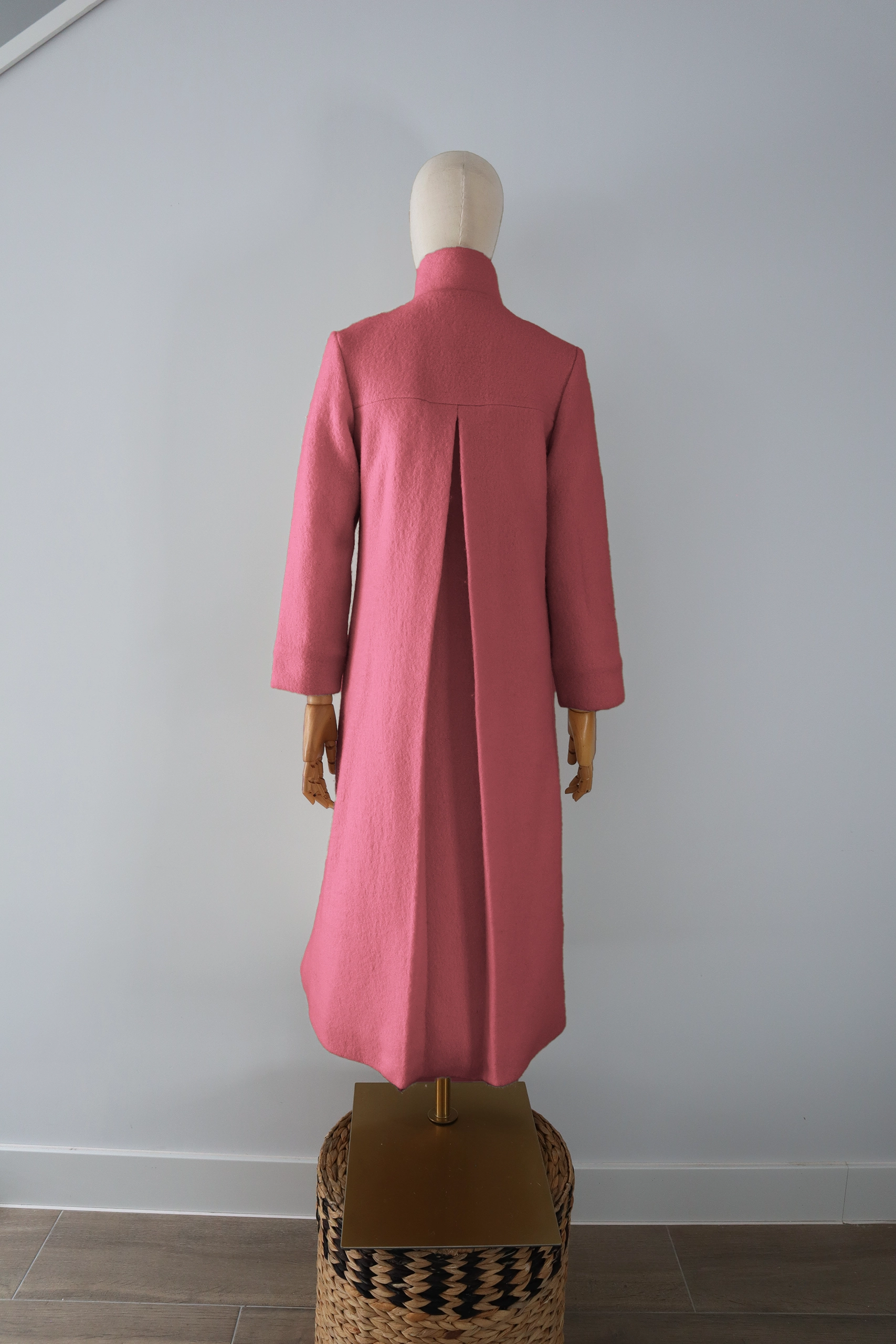 Abrigo Rosado Lana Calefactable Rame-Mevak Espalda