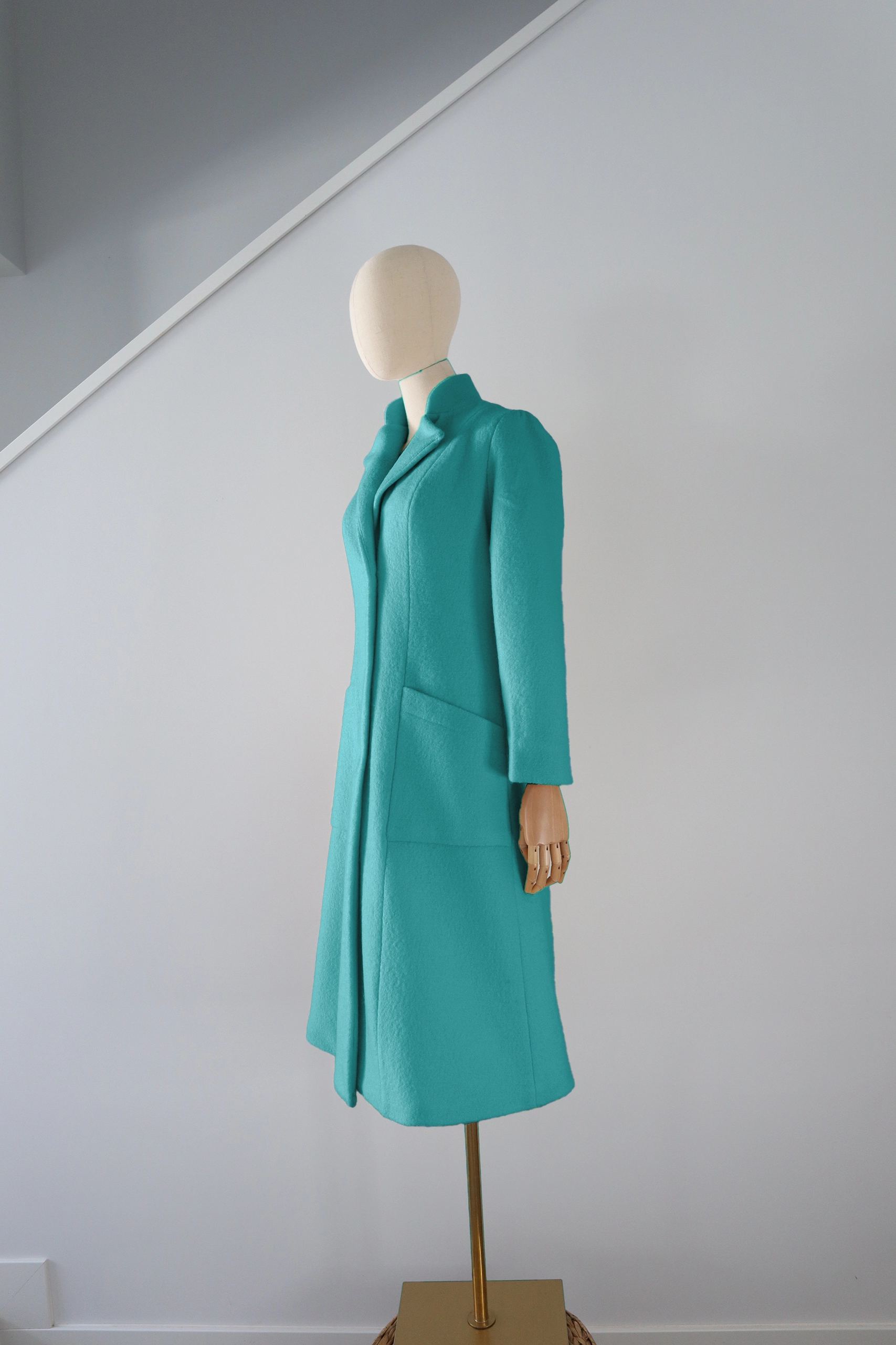 Abrigo Turquesa Lana Calefactable Ramé Costado