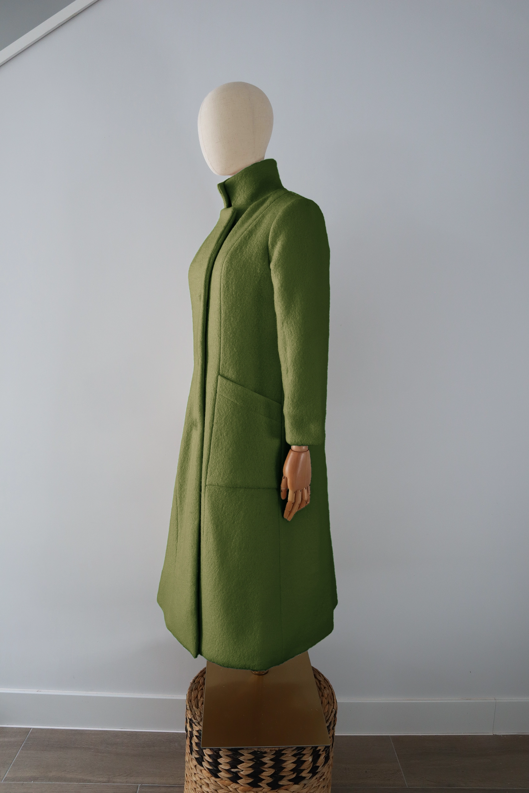 Abrigo Verde Lana Calefactable Mevak Costado