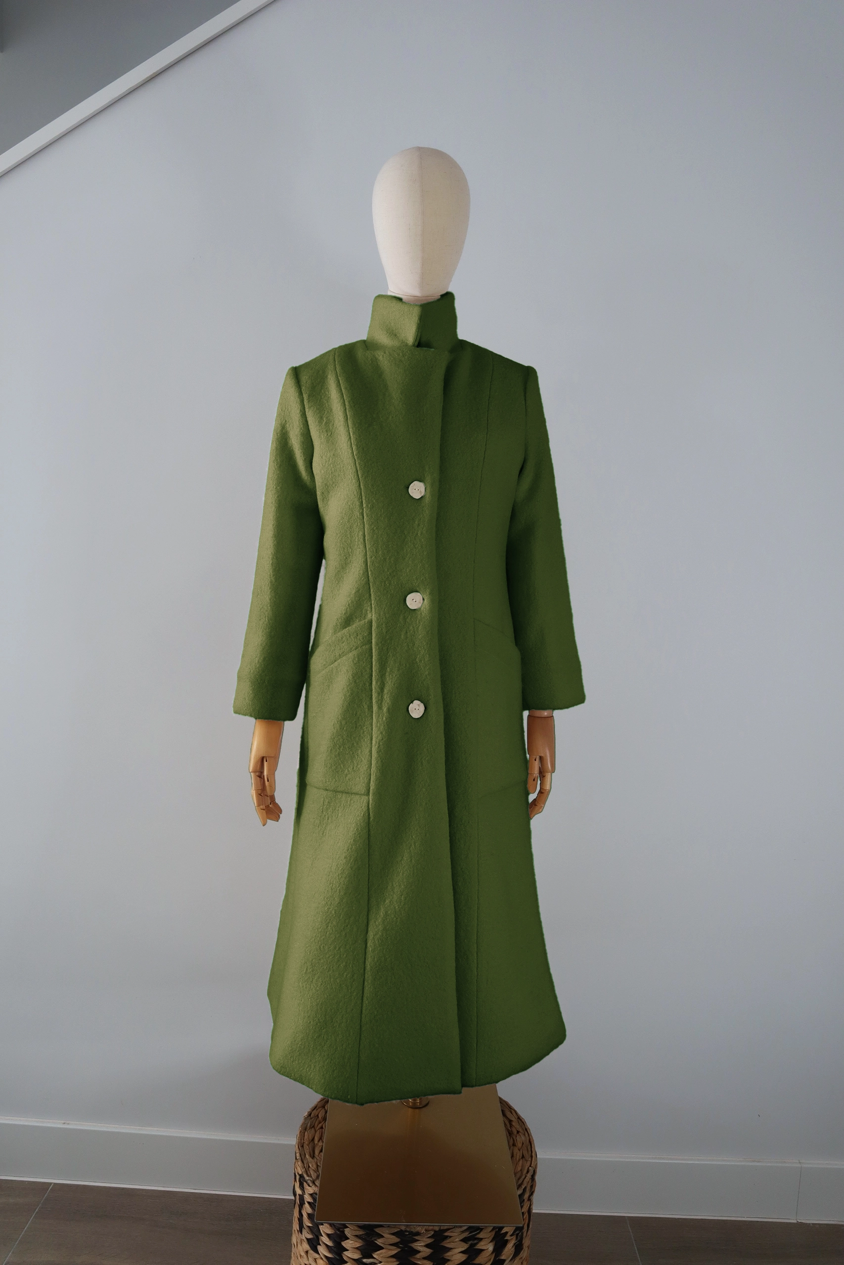 Abrigo Verde Lana Calefactable Mevak Cerrado