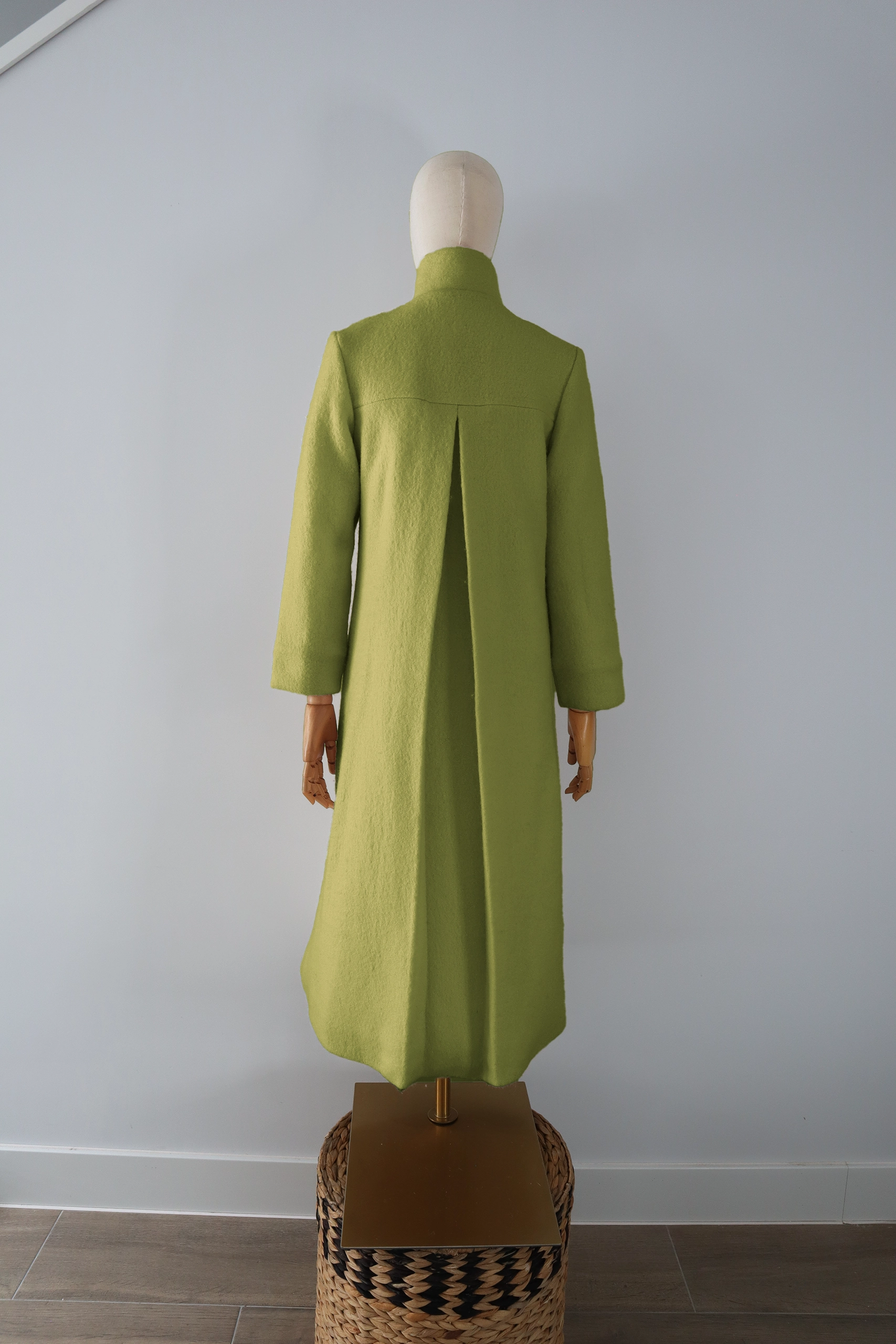 Abrigo Verde Oliva Lana Calefactable Rame-Mevak Espalda