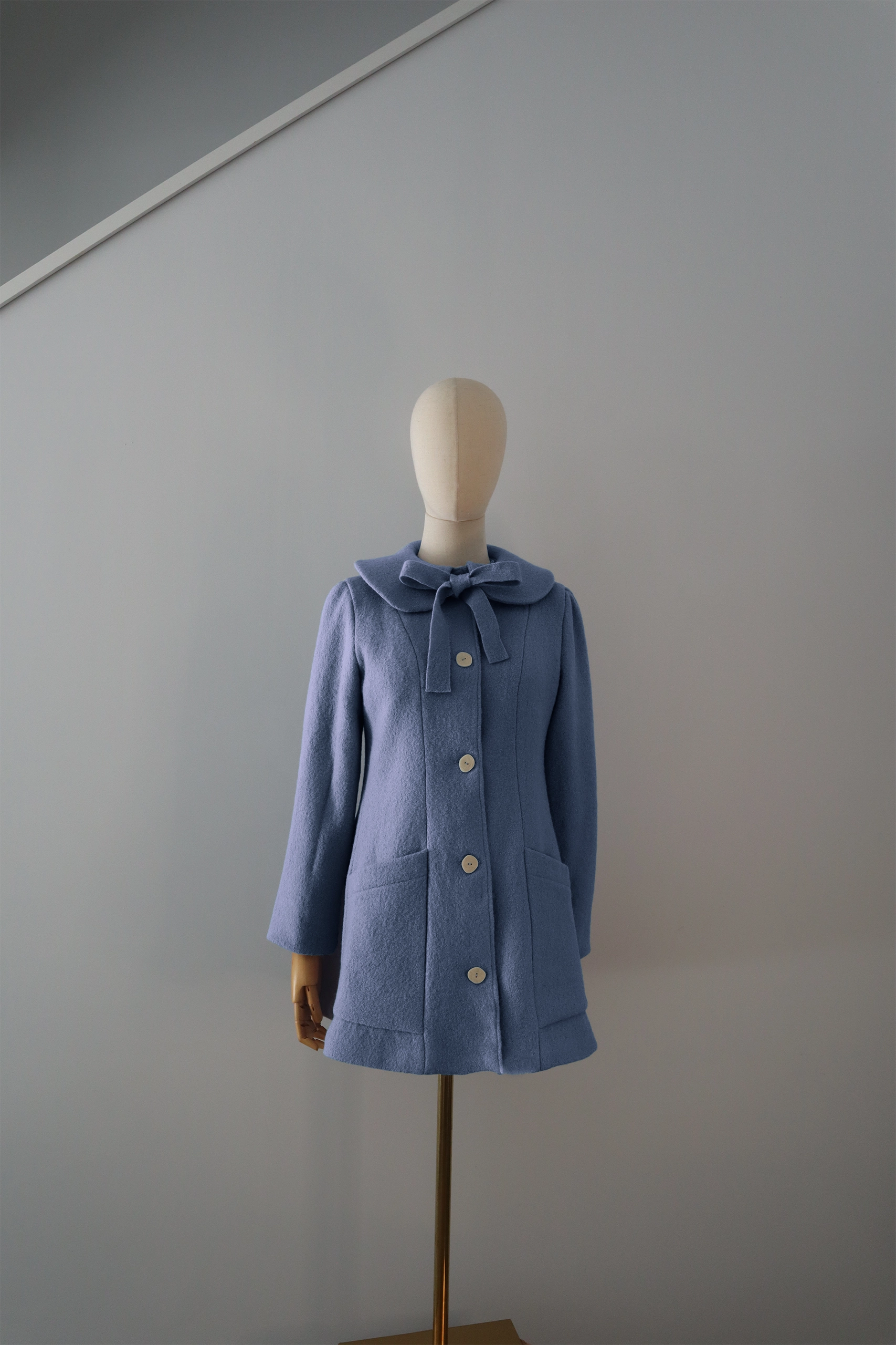 Abrigo Azul Cielo Lana Calefactable Tiam Lazo