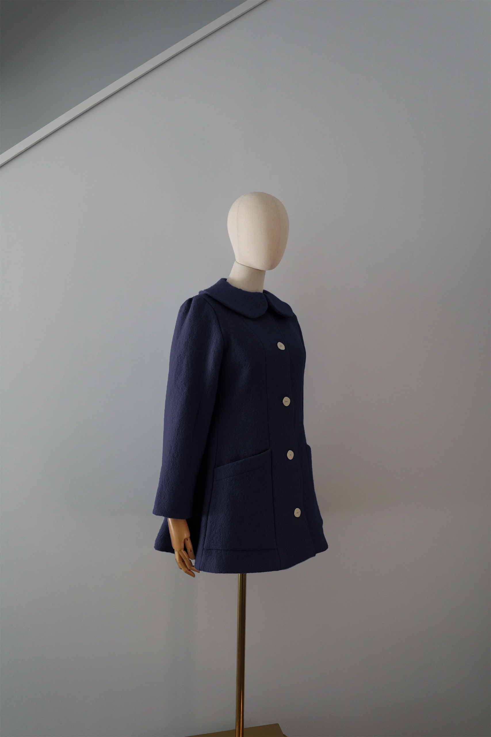 Abrigo Azul Marino Lana Calefactable Tiam Costado