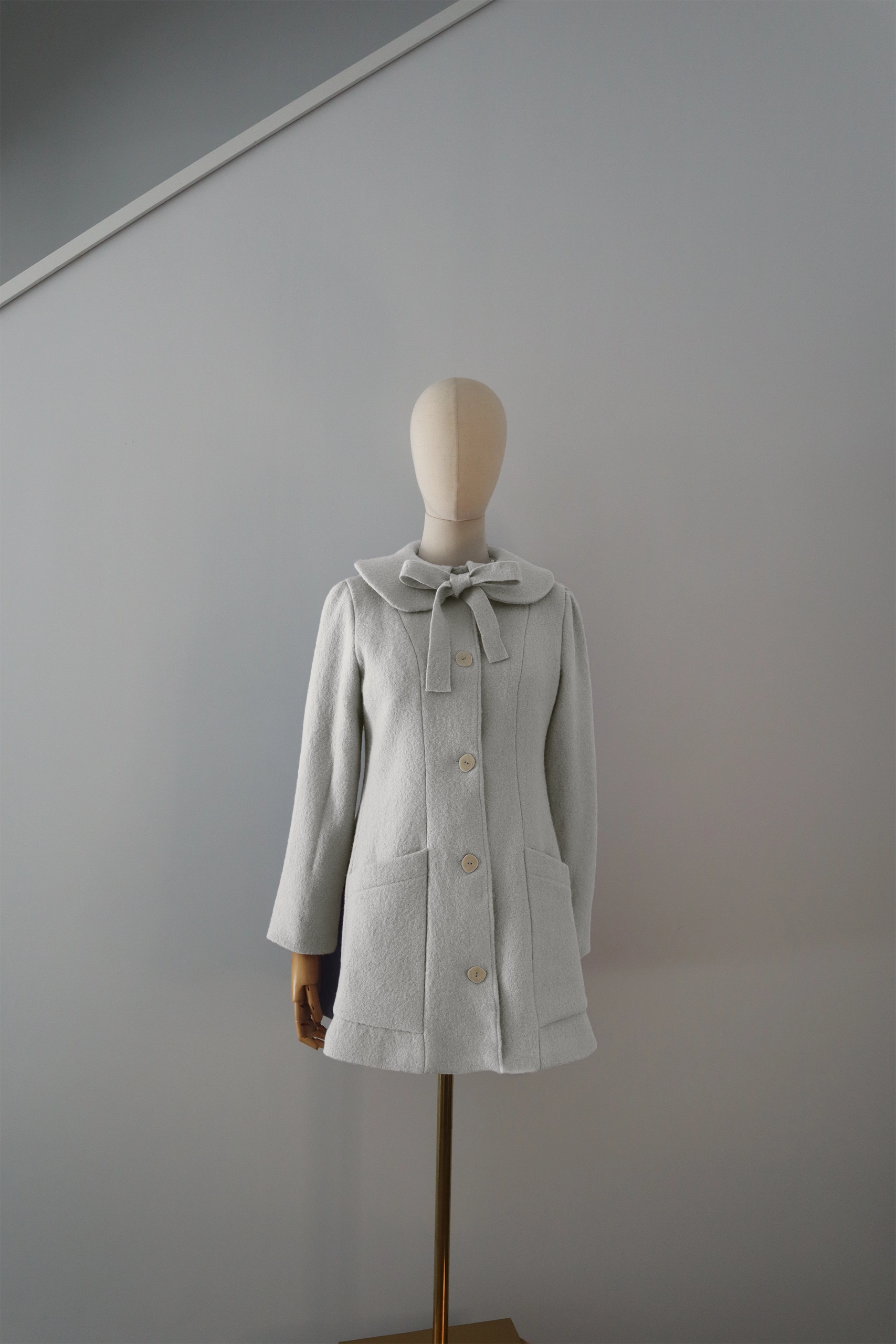 Abrigo Blanco Roto Lana Calefactable Tiam Lazo