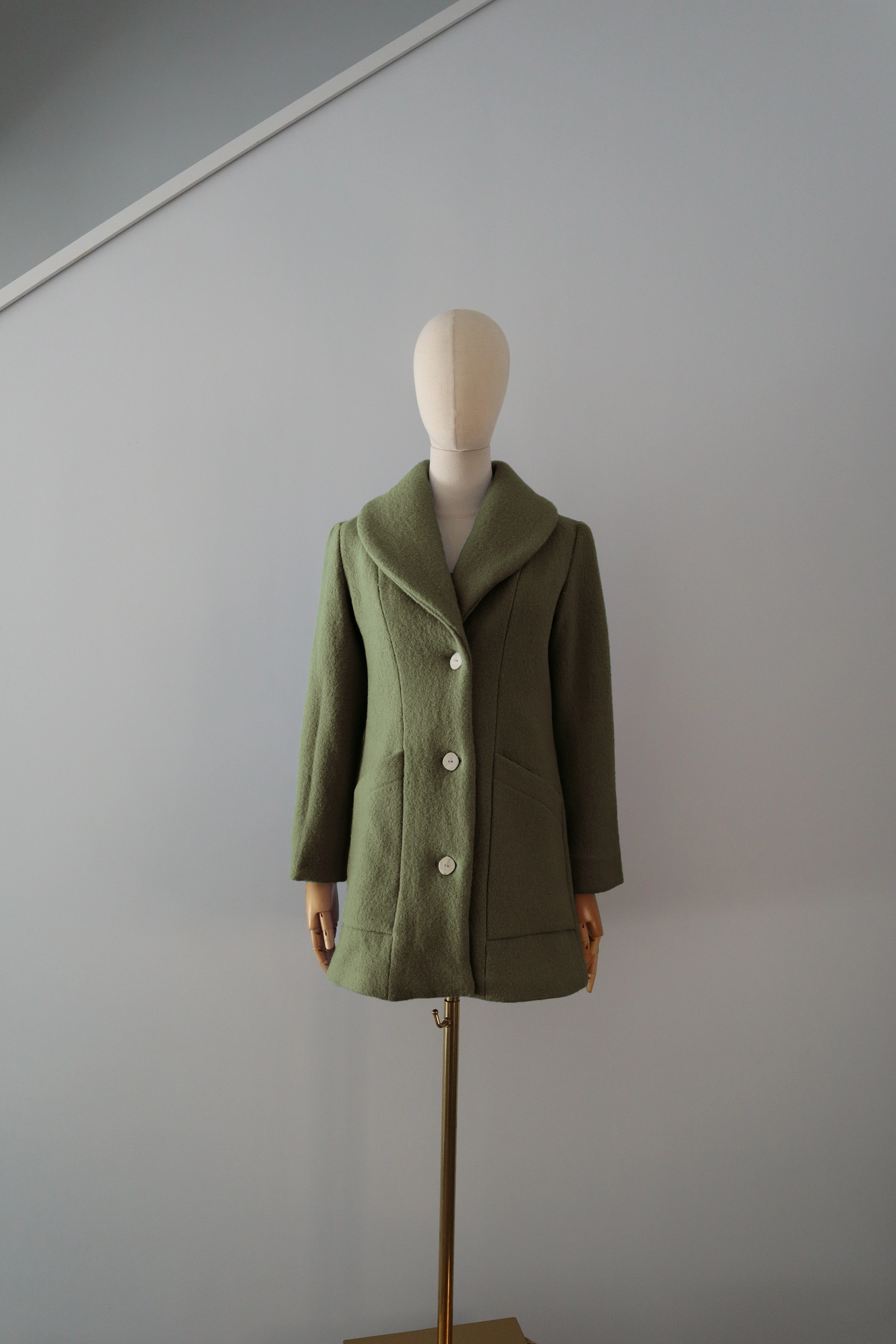 Abrigo Caqui Lana Calefactable Kalon Abierto