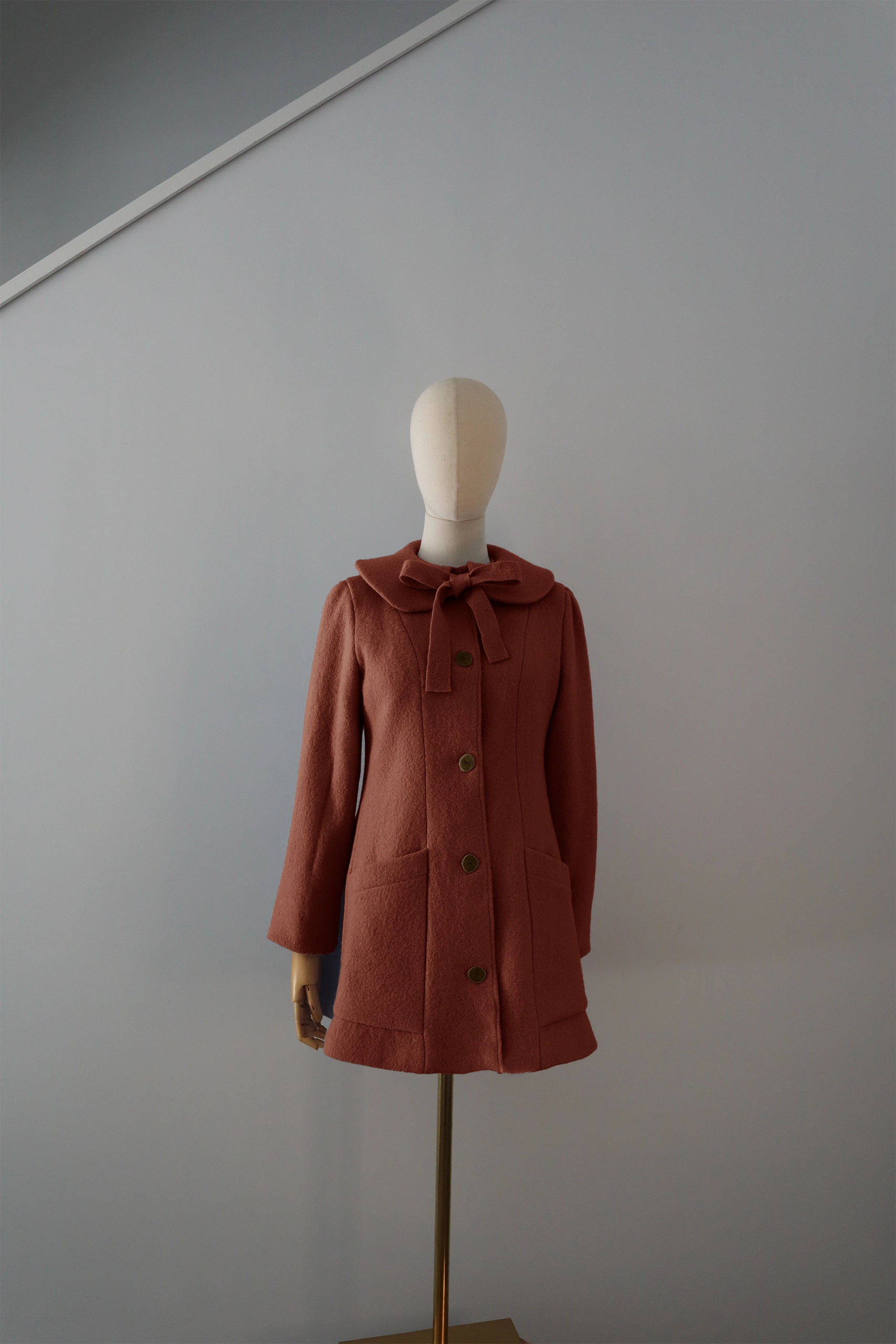 Abrigo Ladrillo Lana Calefactable Tiam Lazo