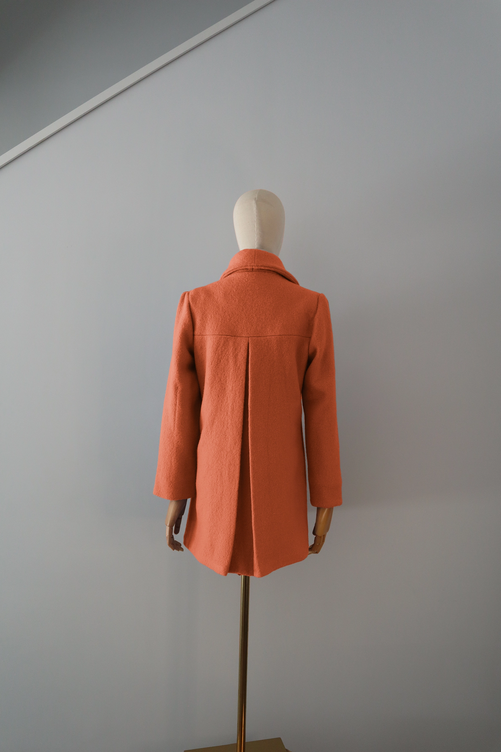 Abrigo Naranja Lana Calefactable Kalon Espalda