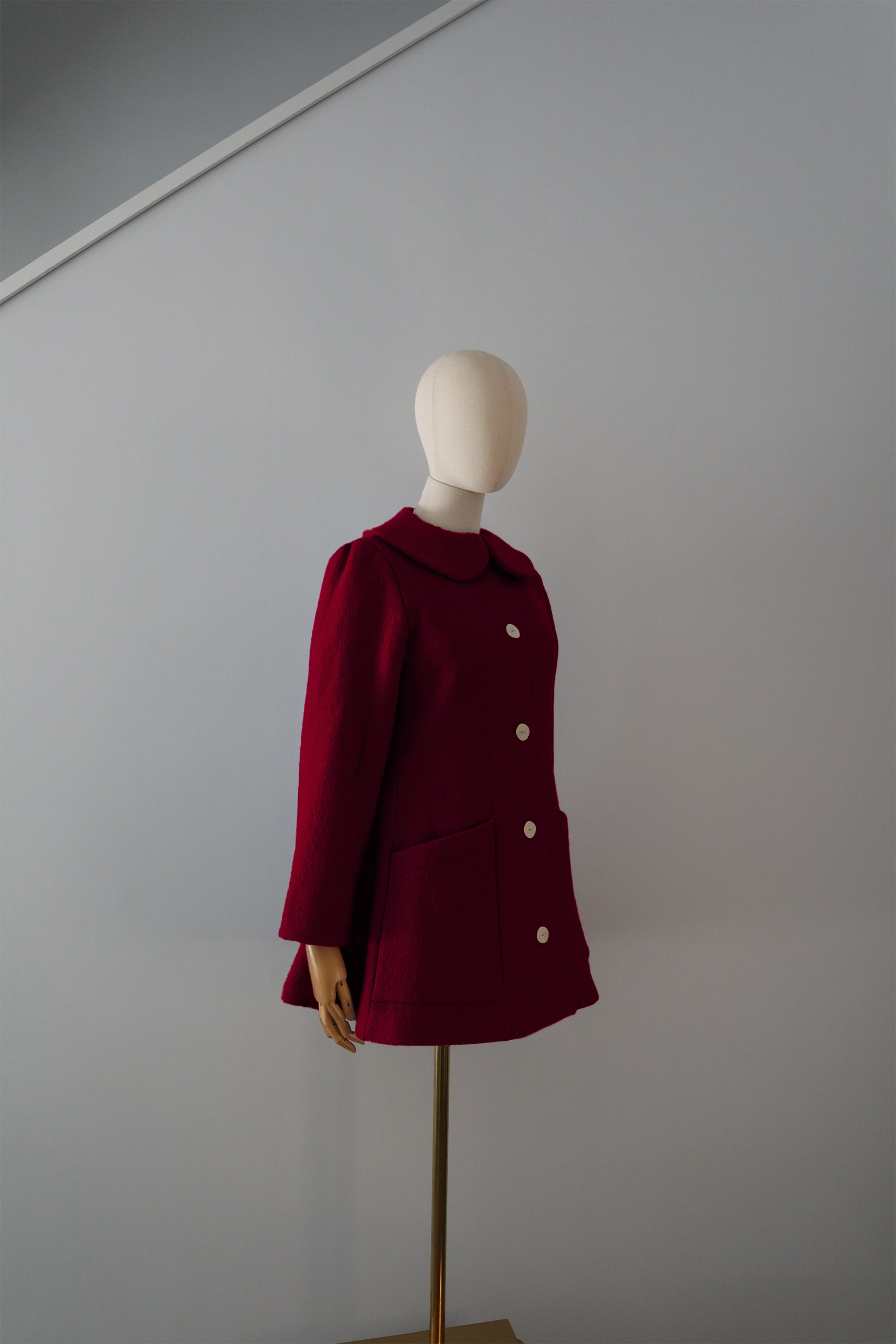 abrigo-rojo-lana-calefactable-tiam-costado Abrigo Rojo Lana Calefactable Tiam Costado