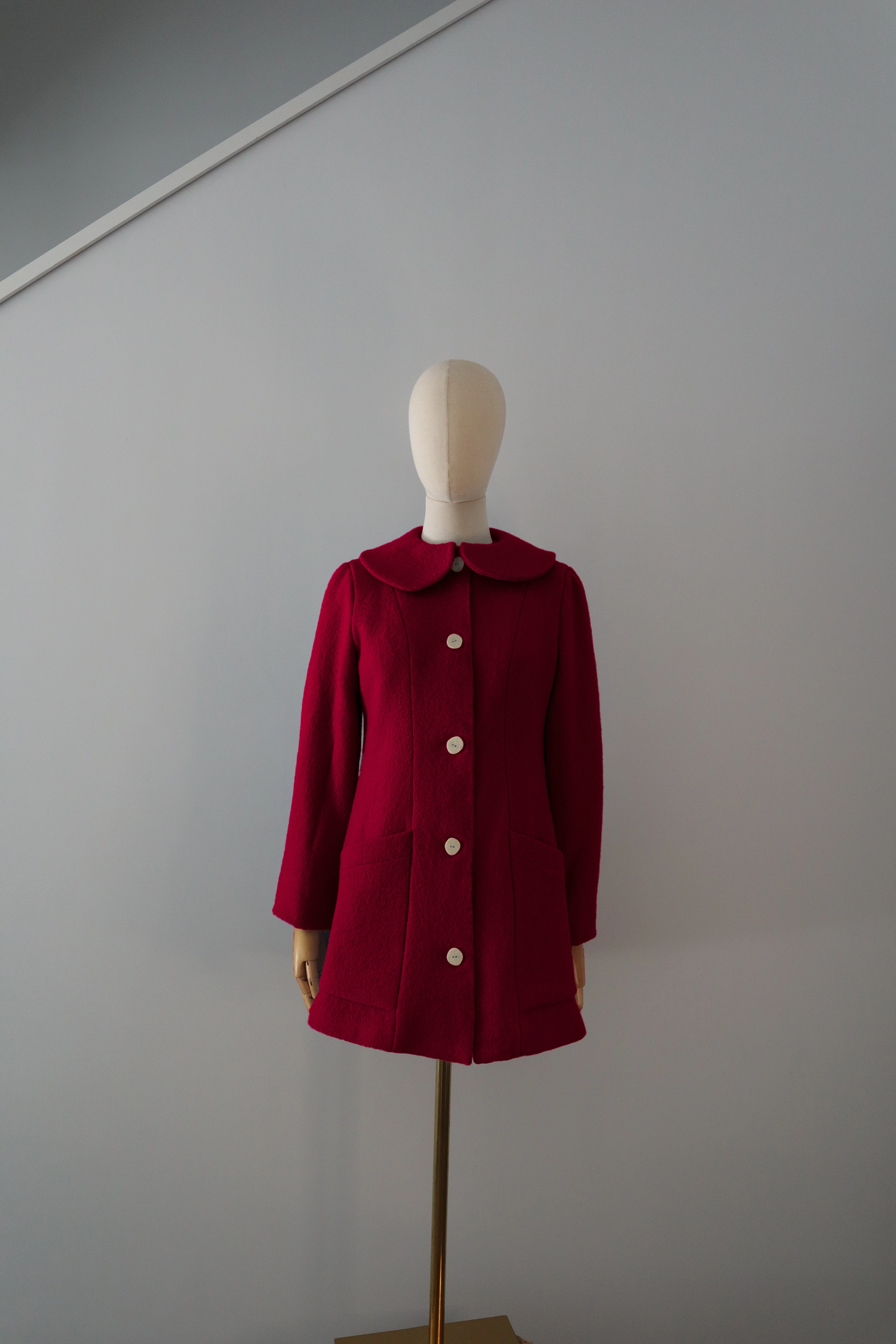 abrigo-rojo-lana-calefactable-tiam abrigo rojo lana calefactable tiam