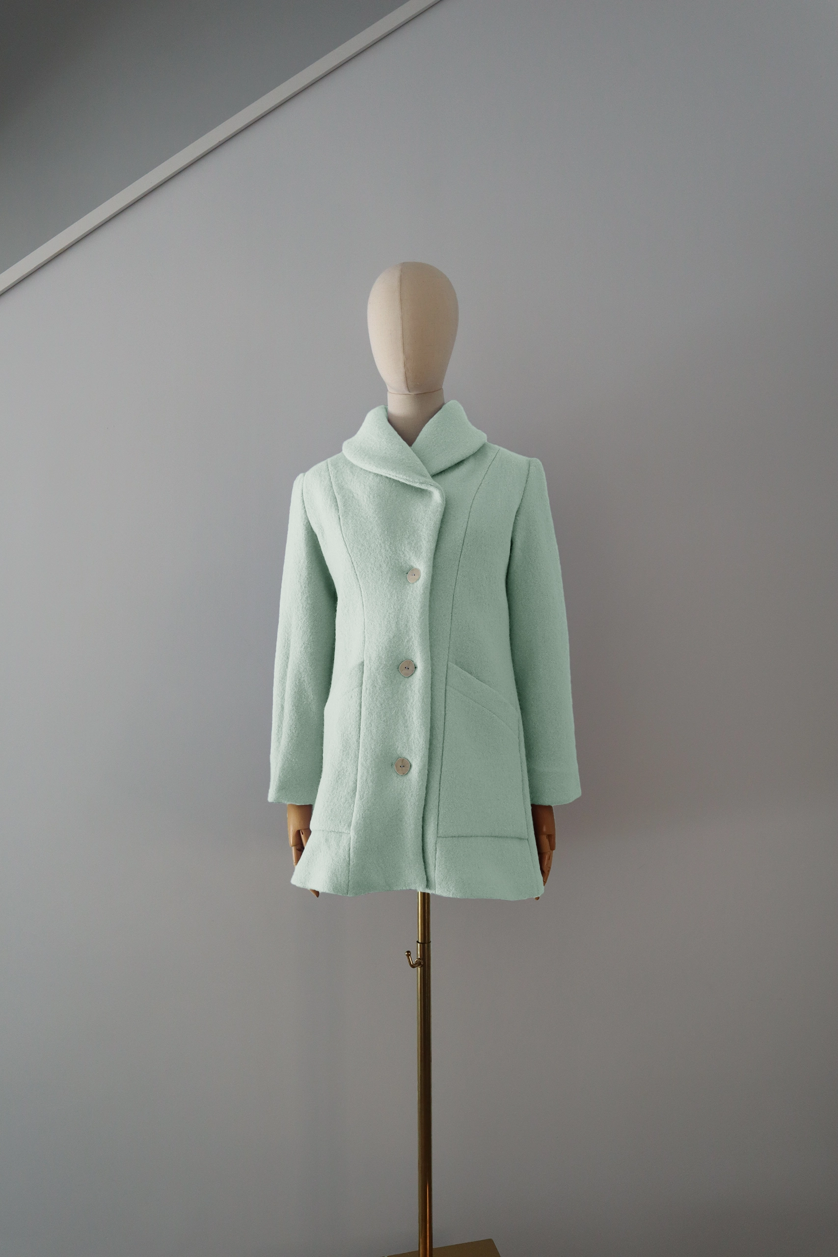 Abrigo Verde Agua Lana Calefactable Kalon Cerrado