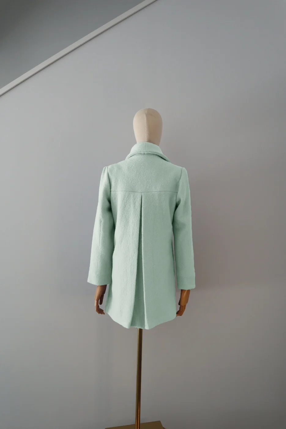 Abrigo Verde Agua Lana Calefactable Kalon Espalda