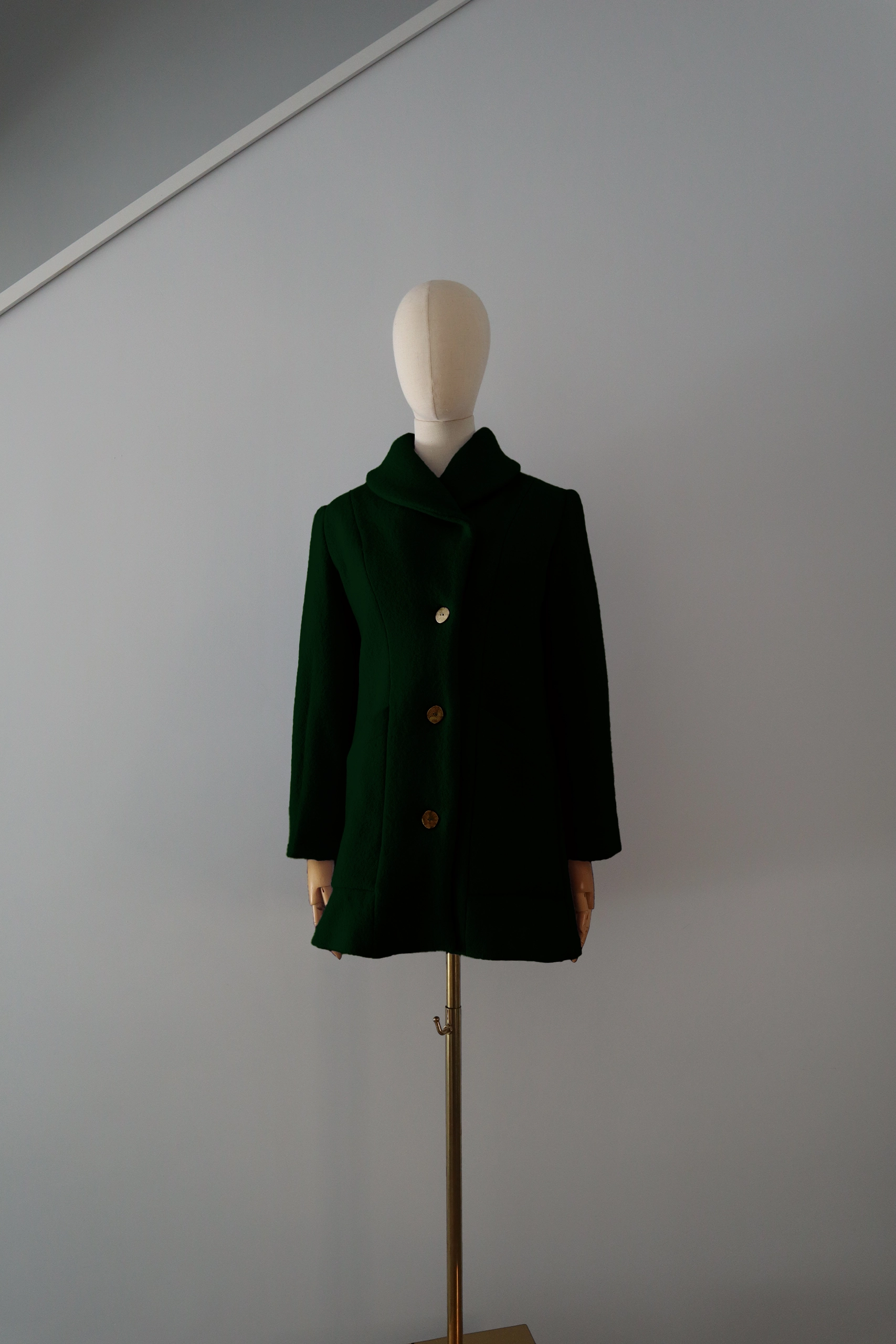 Abrigo Verde Botella Lana Calefactable Kalon Cerrado