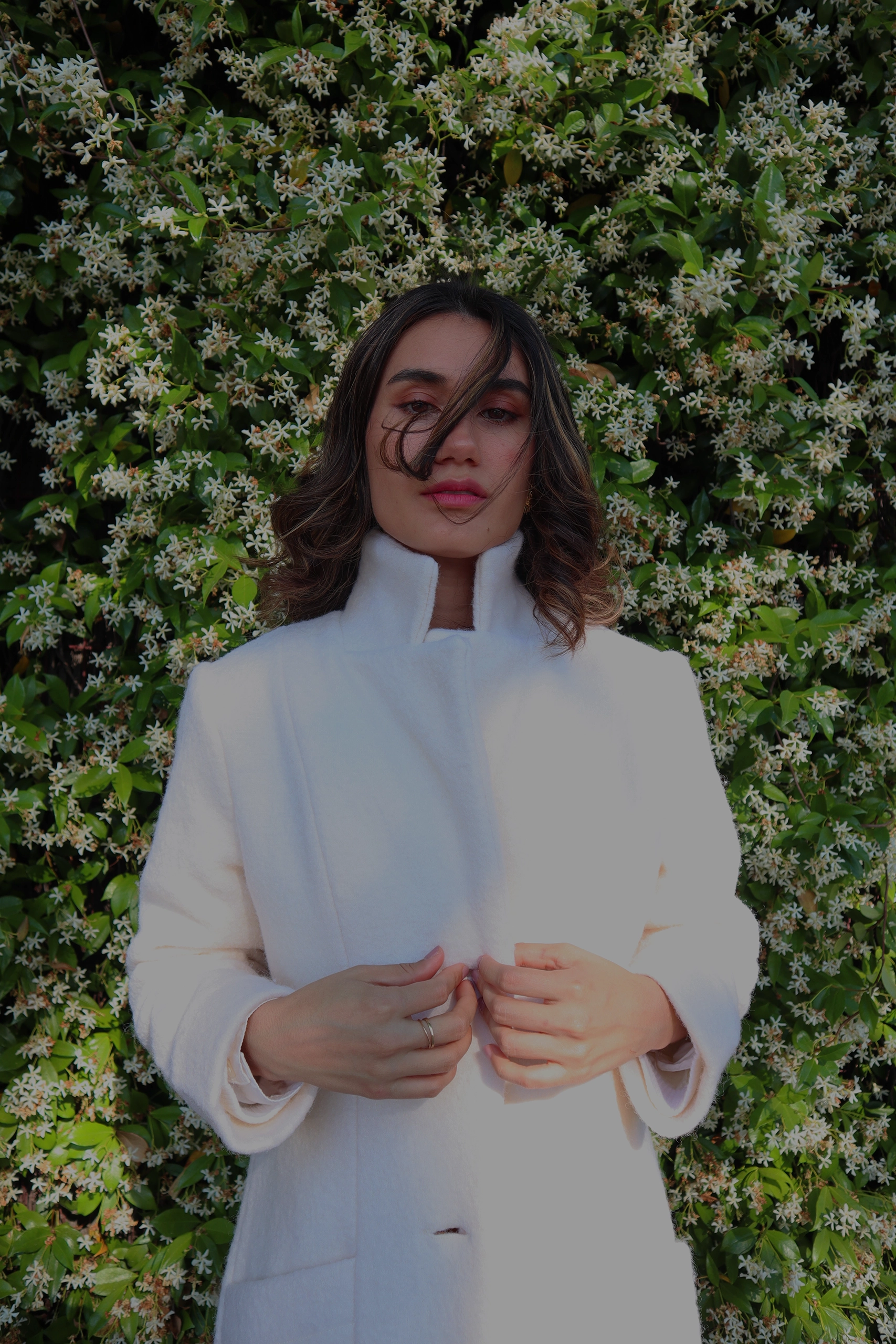 Foto Abrigo Mevak Blanco Roto Cuello Cerrado