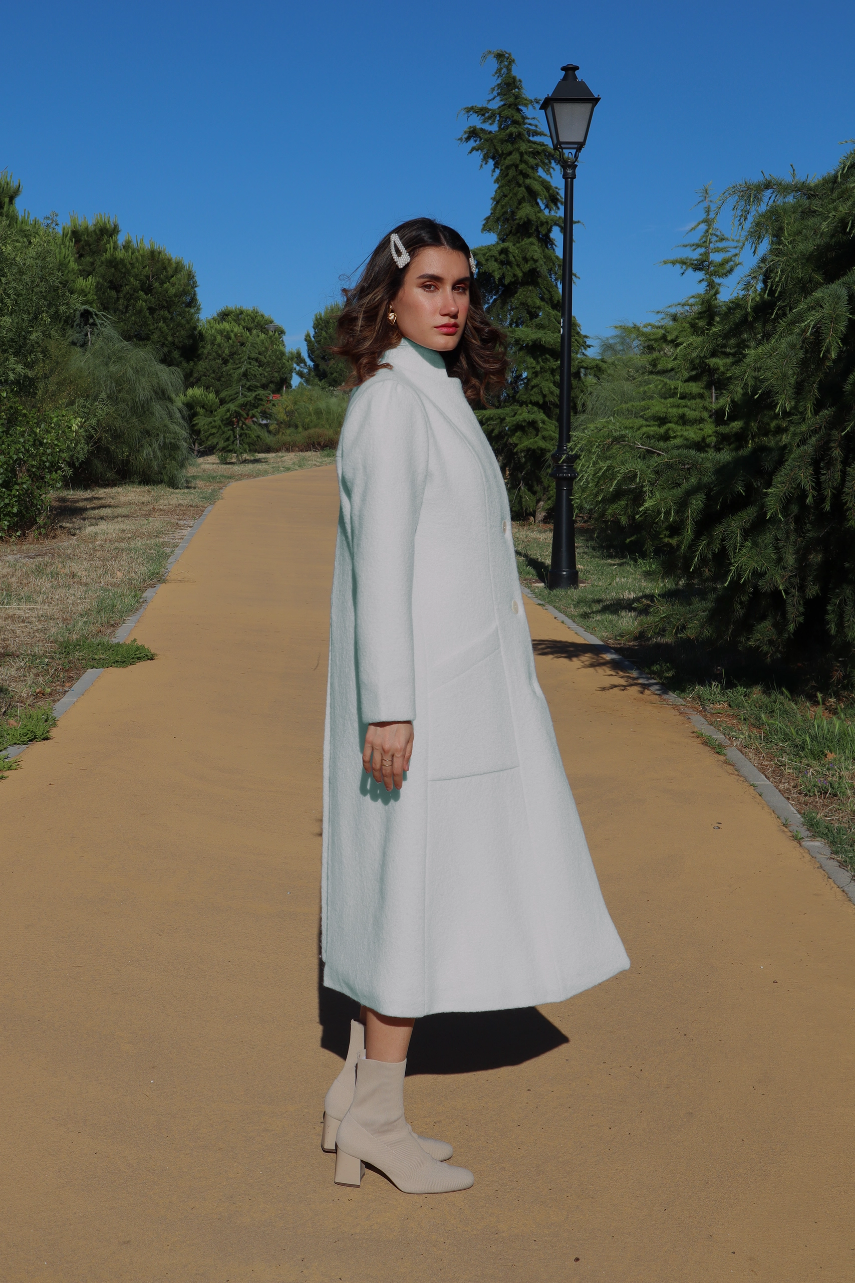 foto-abrigo-sisu-verde-agua-costado-cerrado foto abrigo sisu verde agua costado cerrado