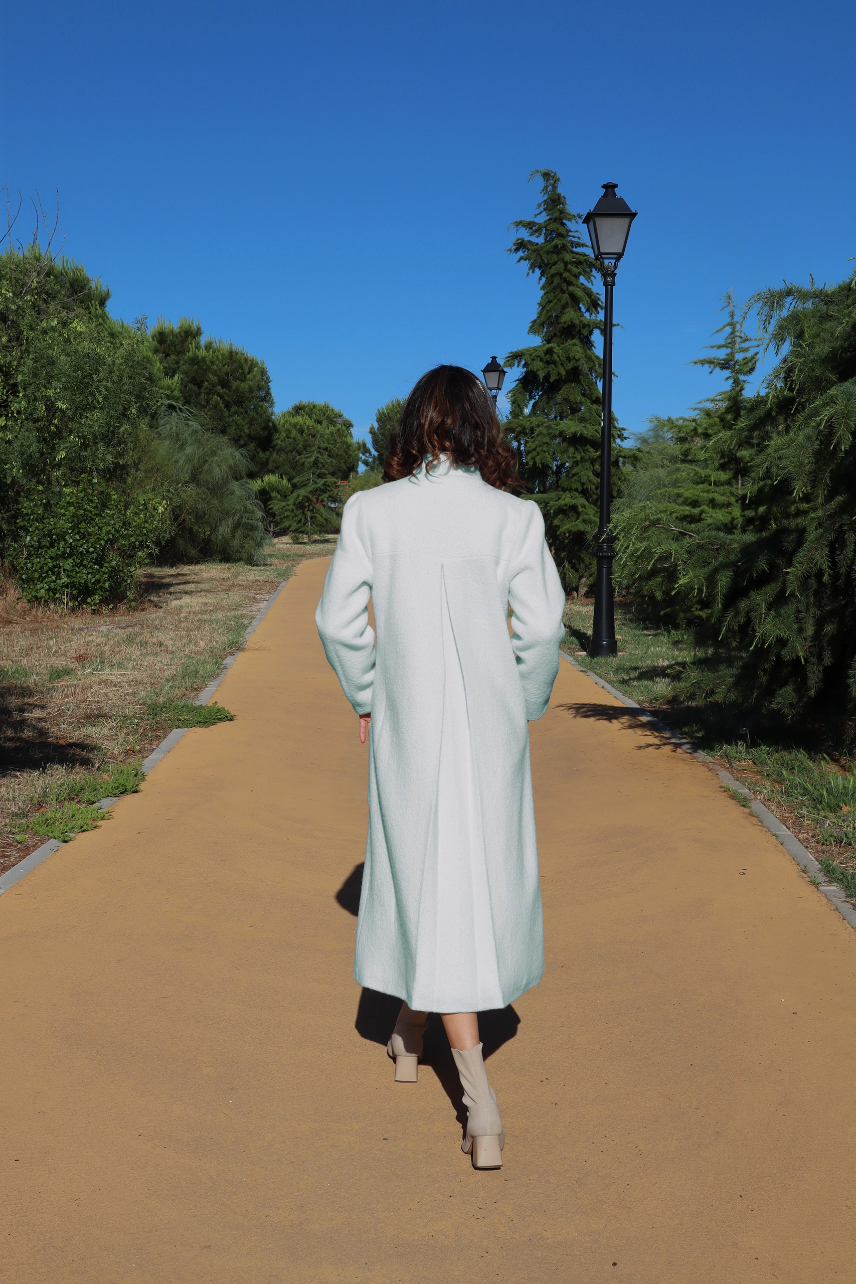 foto-abrigo-sisu-verde-agua-espalda foto abrigo sisu verde agua espalda