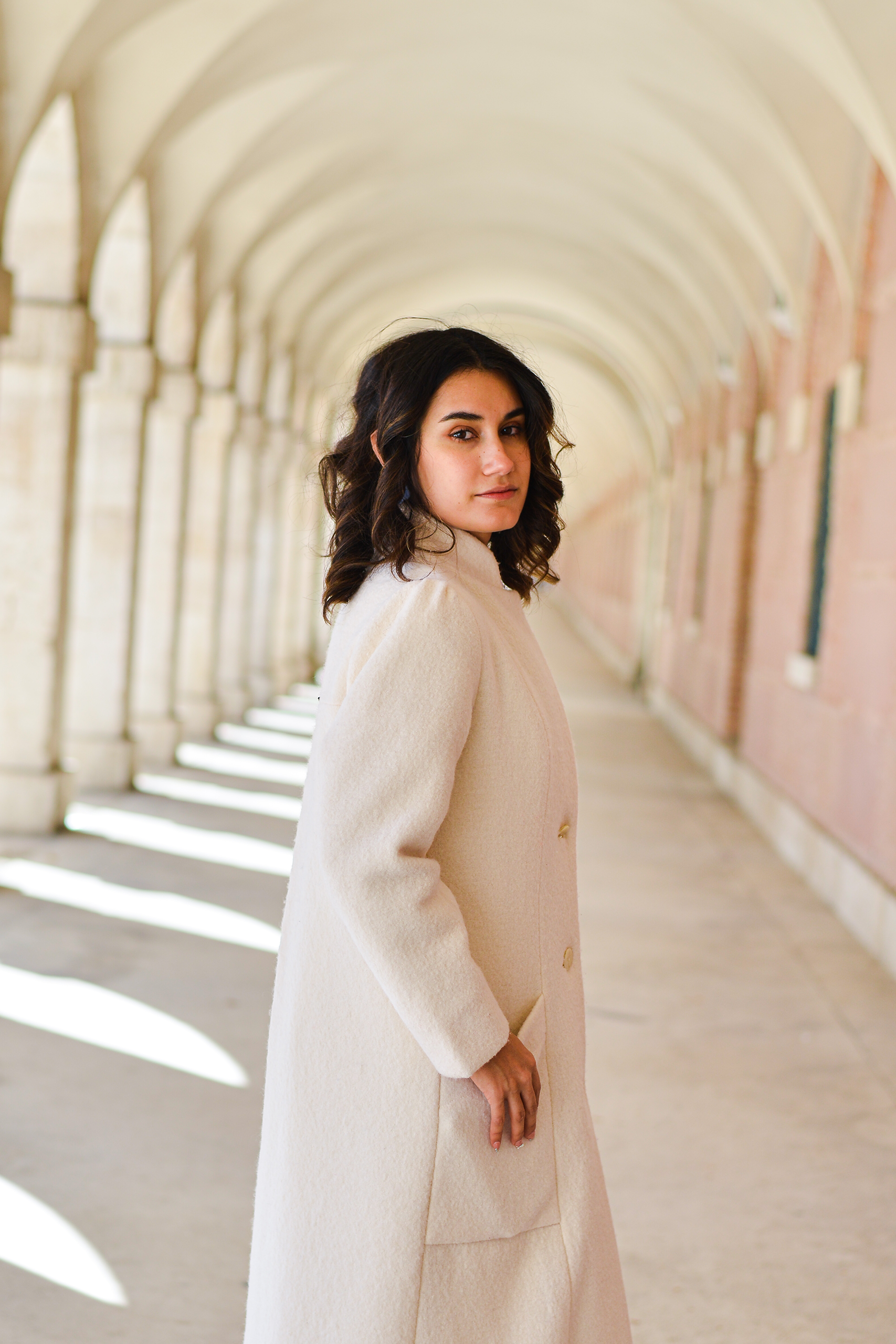 Abrigo Sisu blanco roto perfil