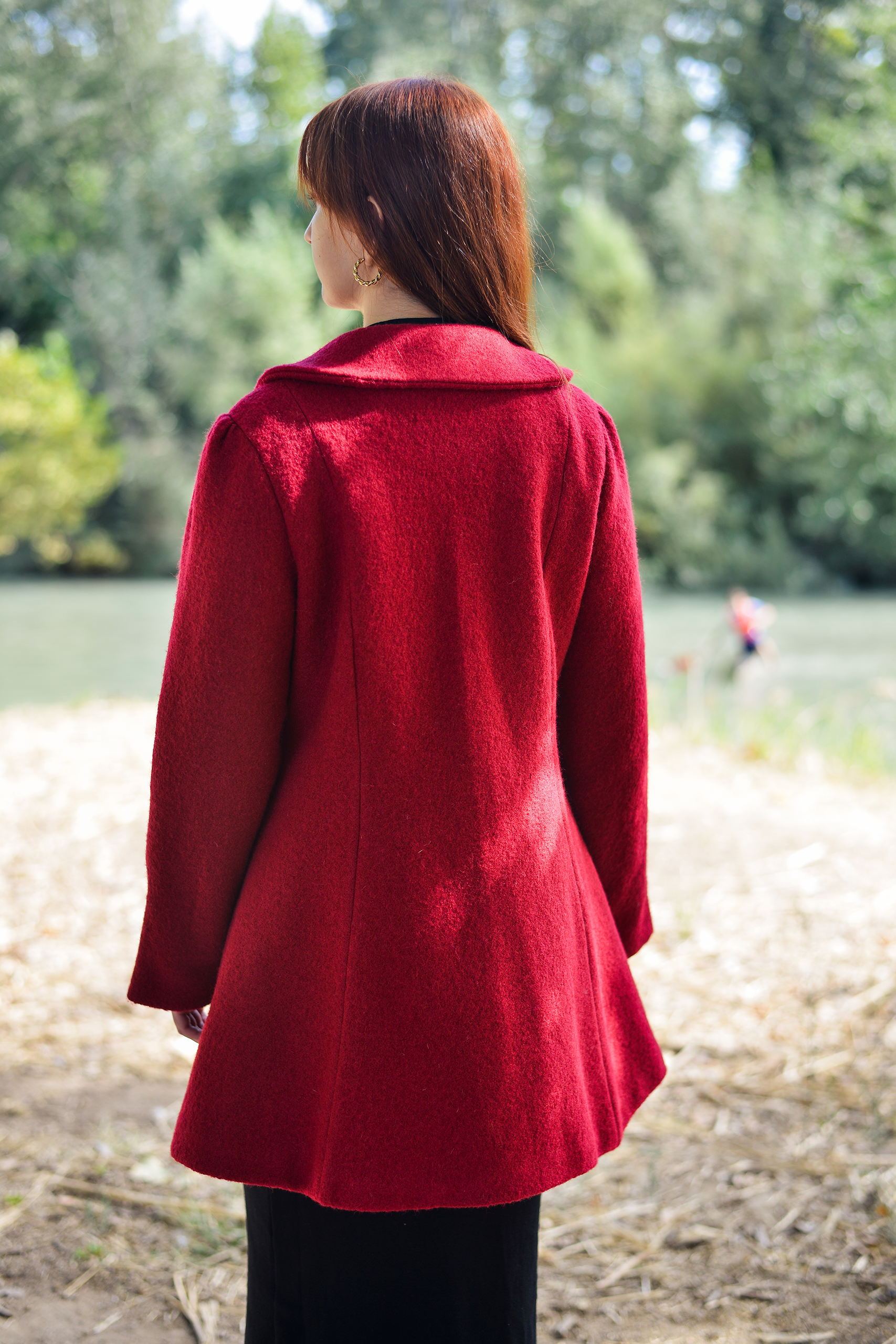 Abrigo-Tiam-Rojo-Maria-espalda Abrigo Tiam Rojo Maria espalda