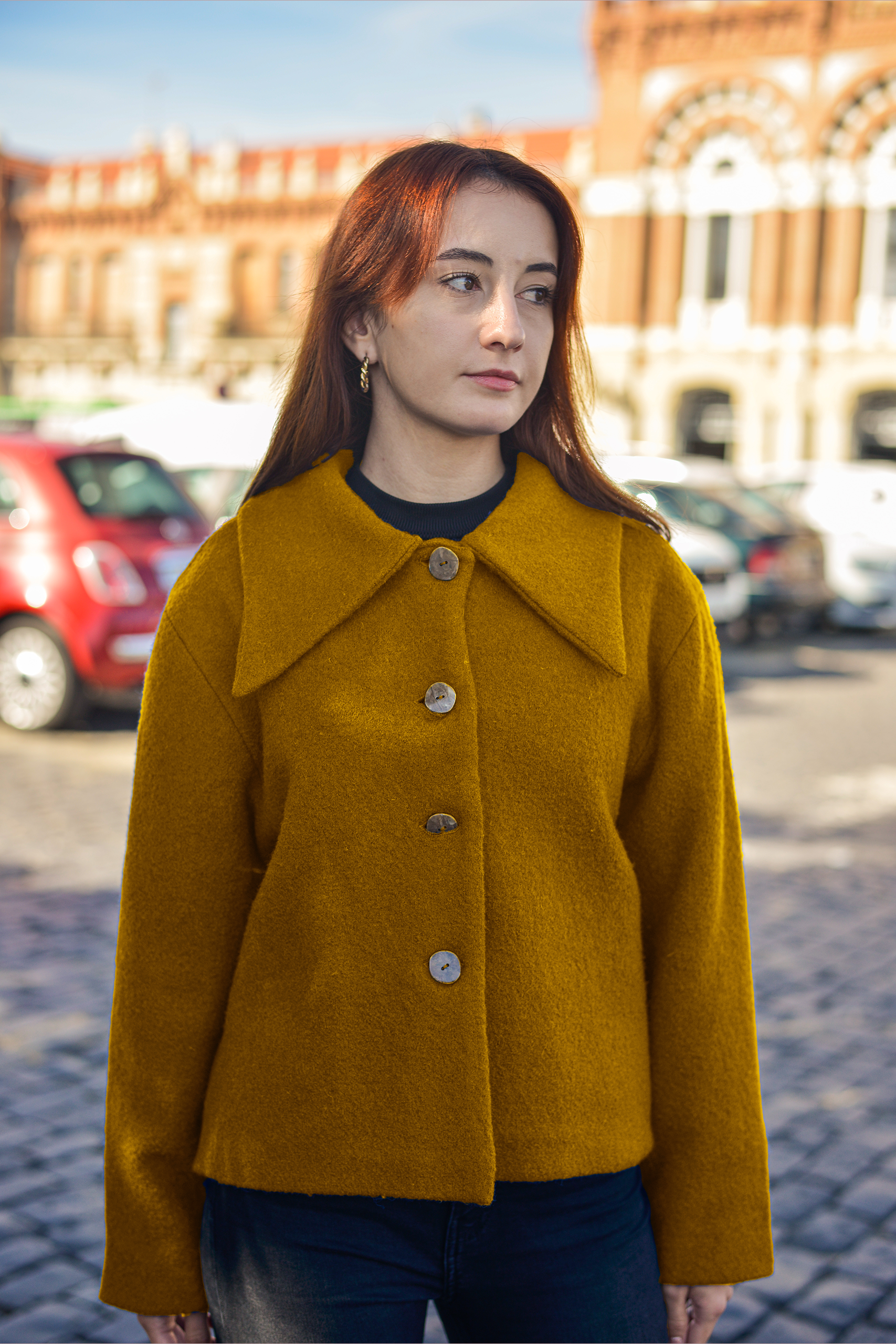 Abrigo Twiggy amarillo Maria frente